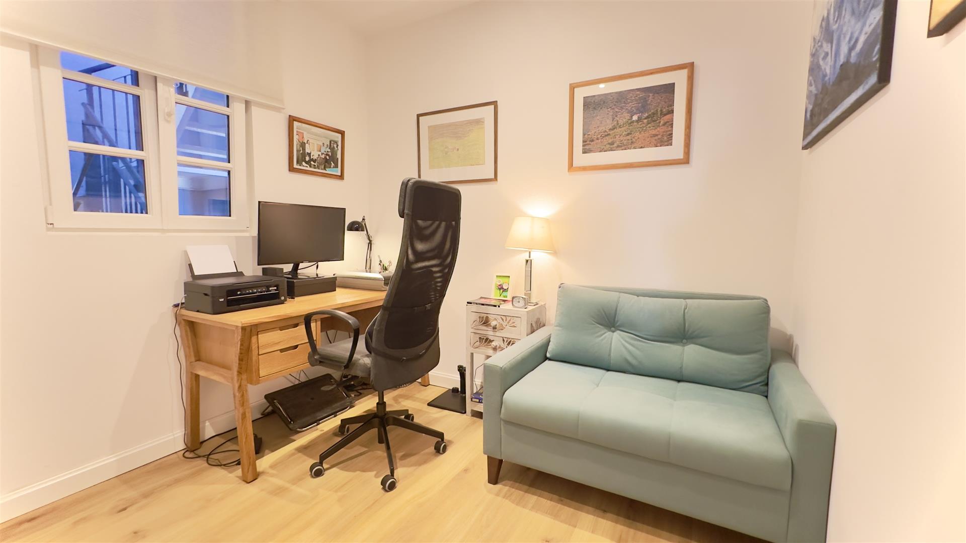 Image of Apartment - 3 Bedrooms - 2 Bathrooms for Sale in Upper Town-Gibraltar, Image 7